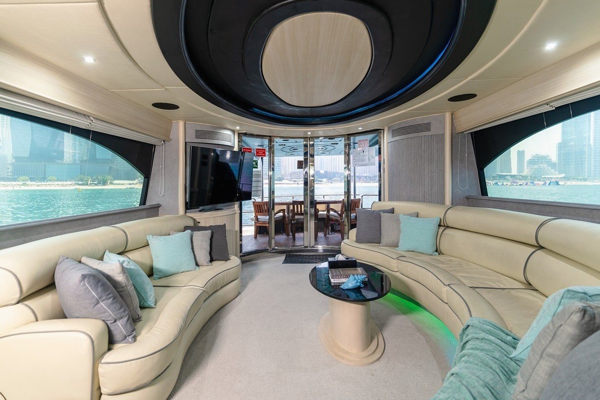 View 14: Azimut Anna