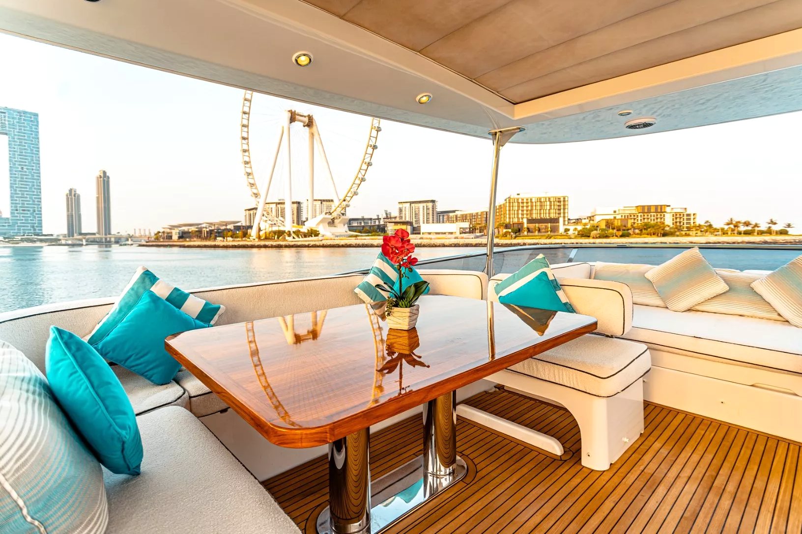 View 15: Azimut Magellano 66 ft
