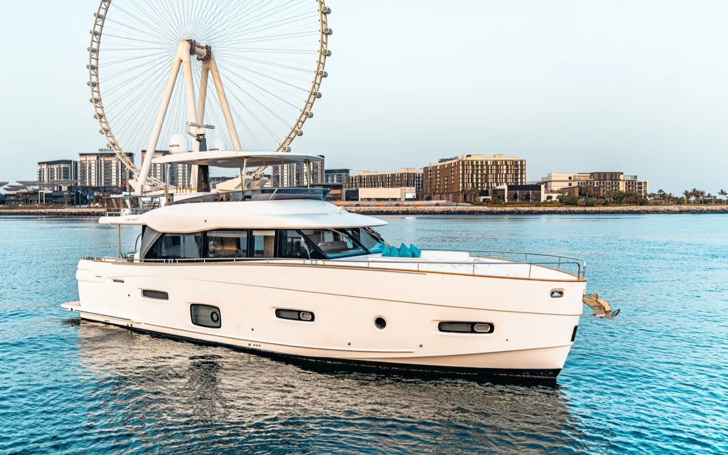 تأجير Azimut Magellano 66 قدم