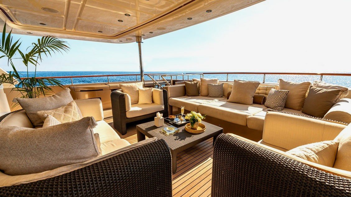 View 11: M/Y Behike