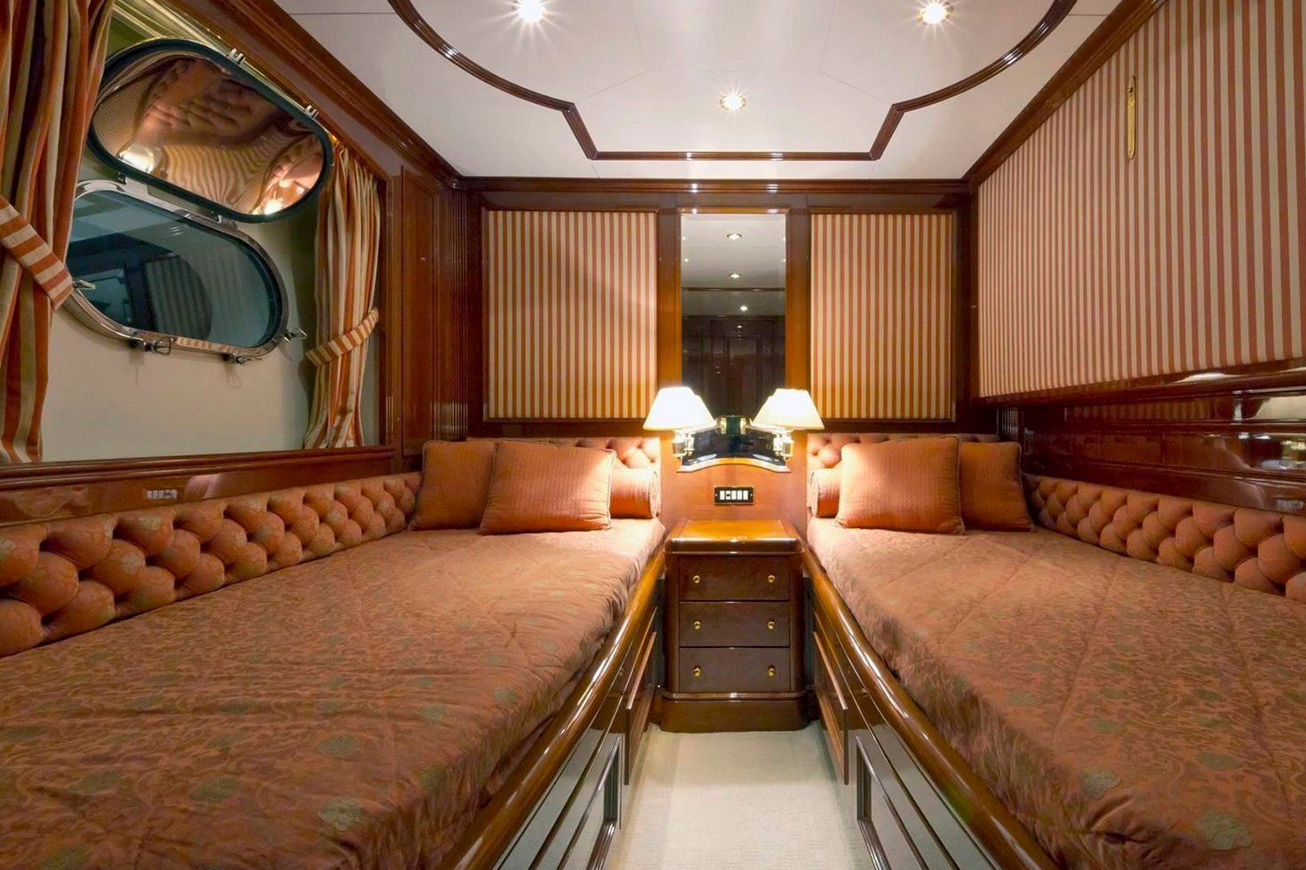 View 7: Benetti Gallus