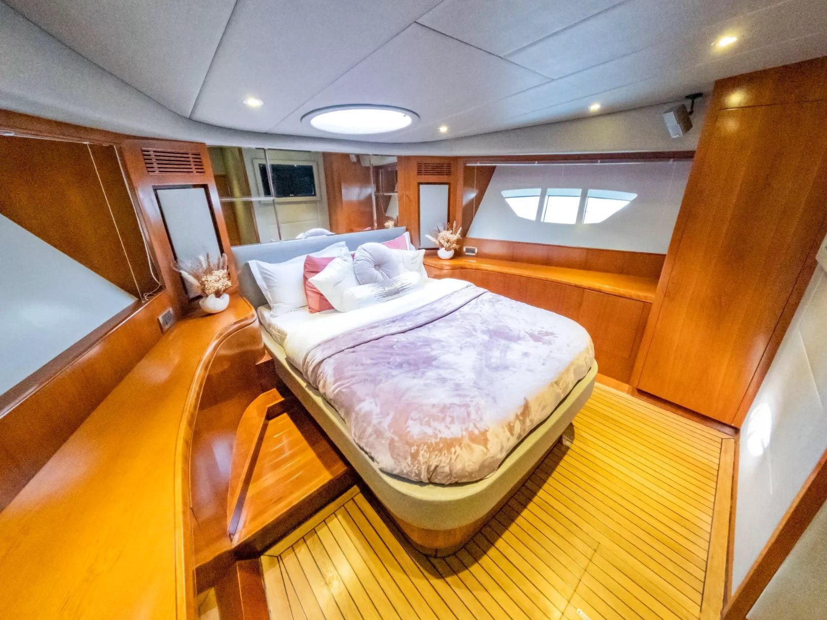 View 8: Azimut Lana