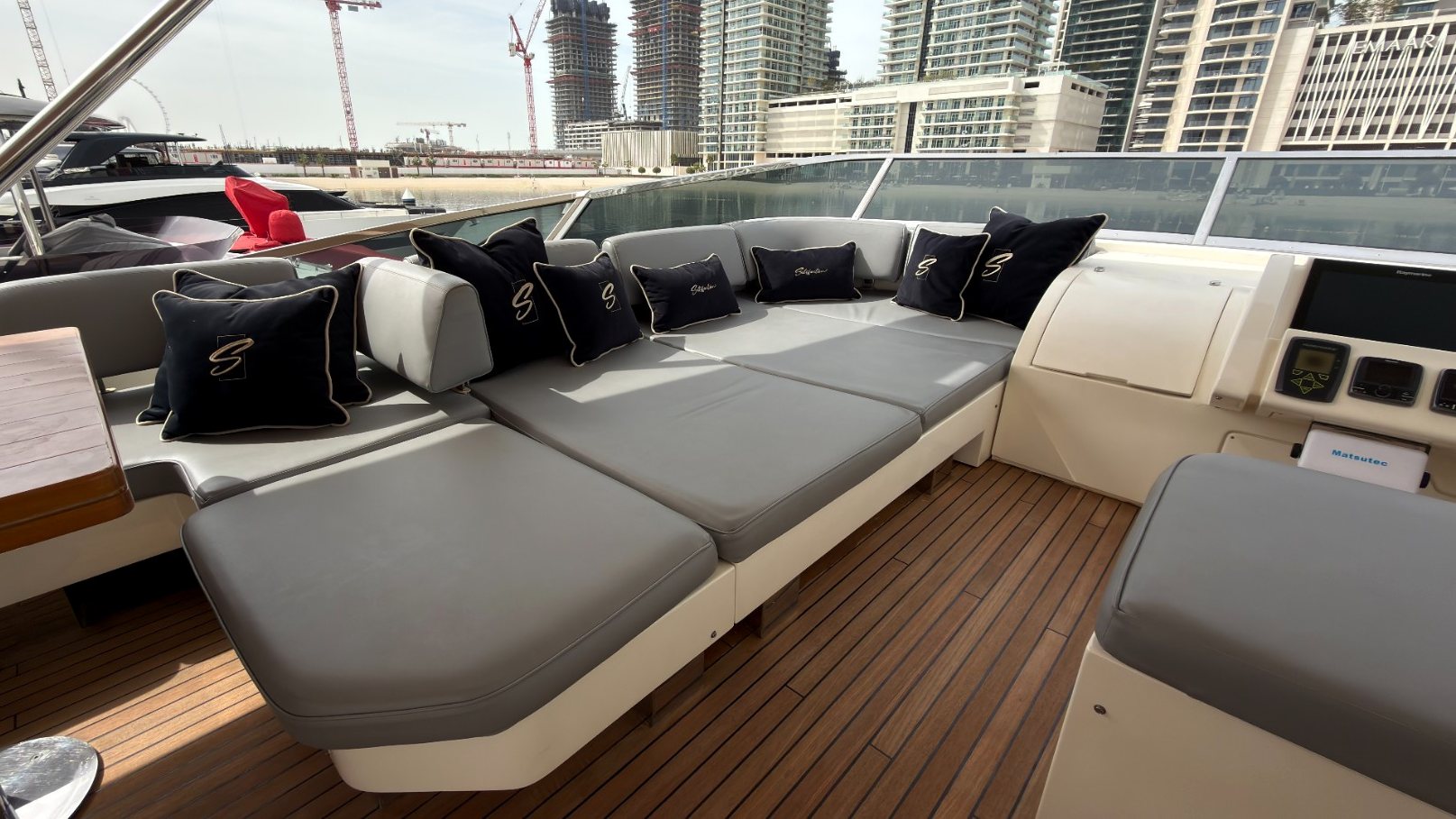 View 4: Azimut Satisfaction