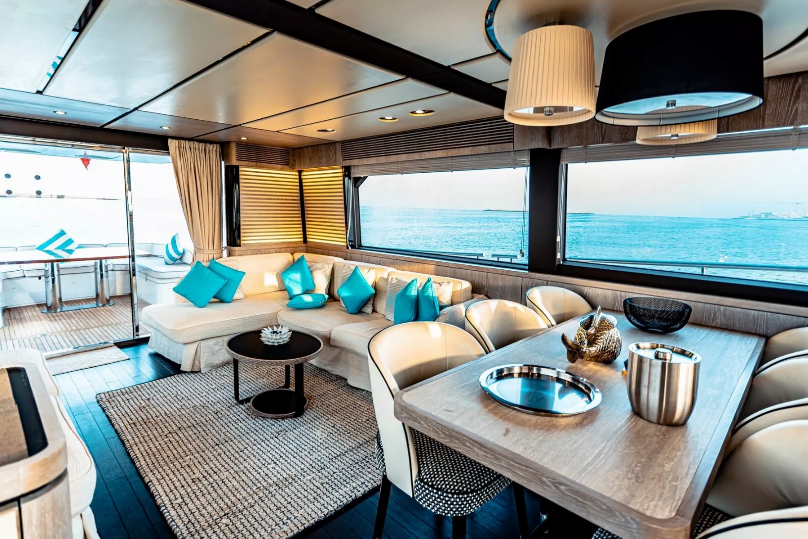View 12: Azimut Magellano 66 ft