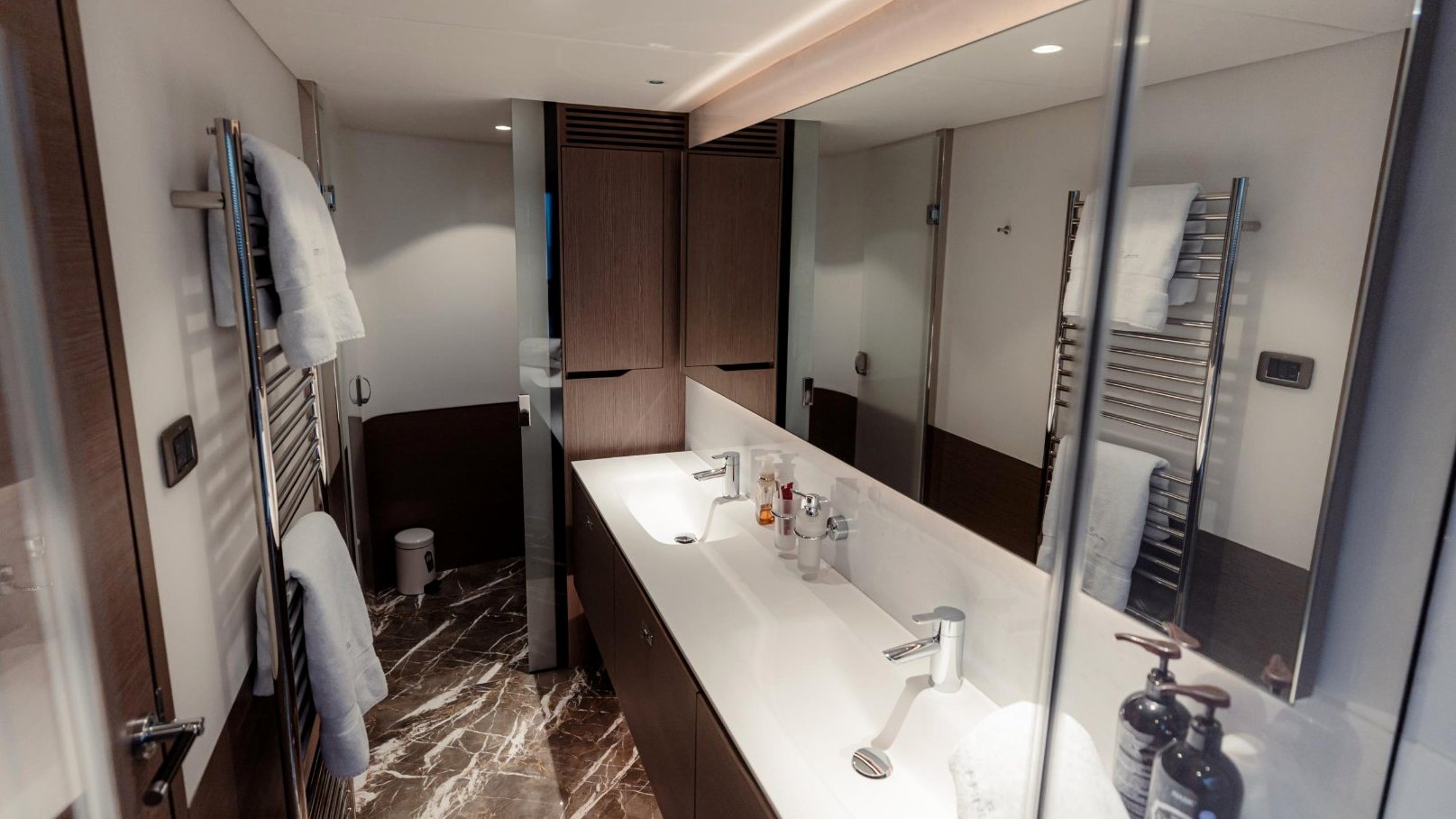View 14: Princess 95X Super-flybridge