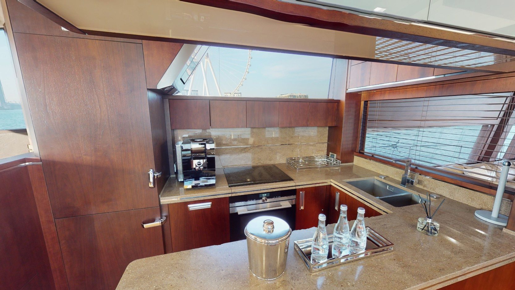 View 3: Galeon