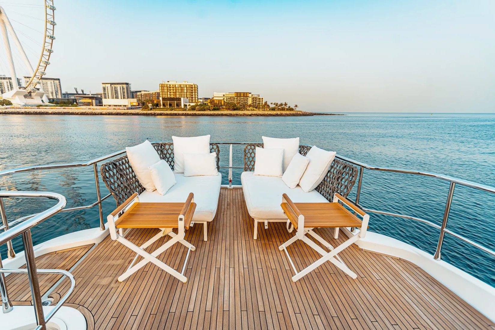 View 9: Azimut Magellano 66 ft