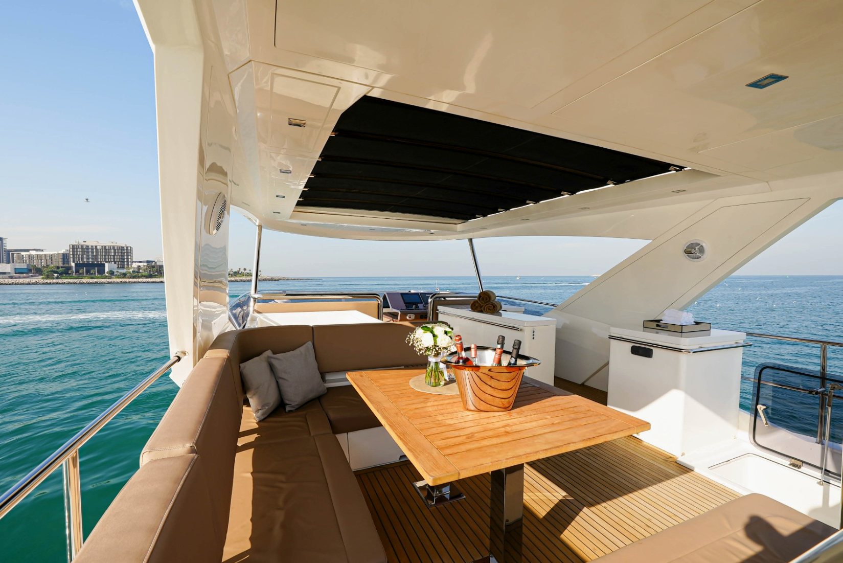 View 15: Galeon