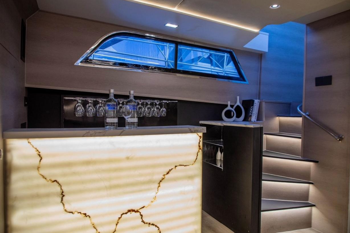 View 9: Vogue Hatteras