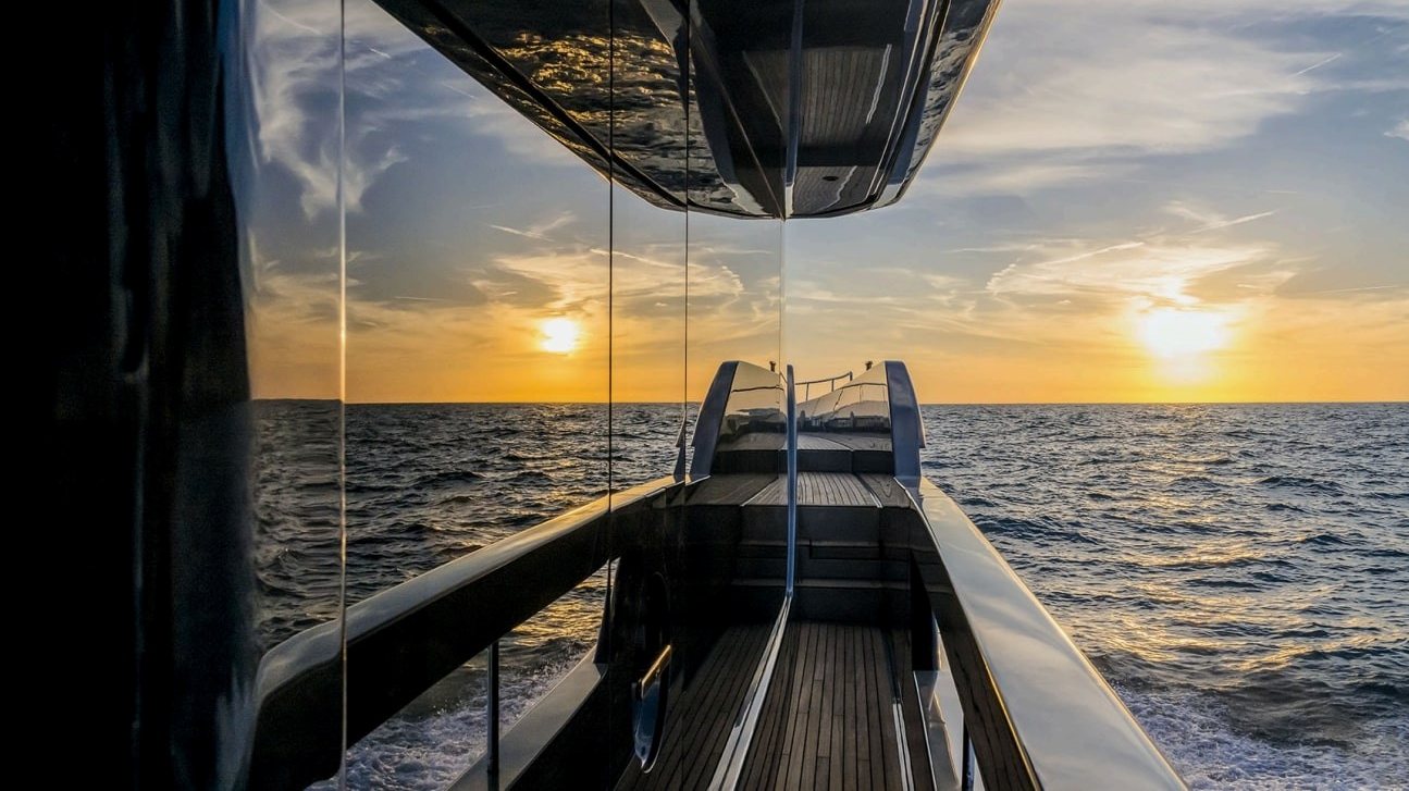 View 2: Riva Diva