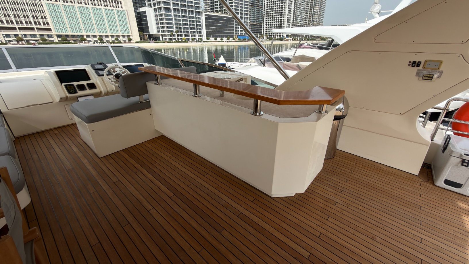 View 10: Azimut Satisfaction