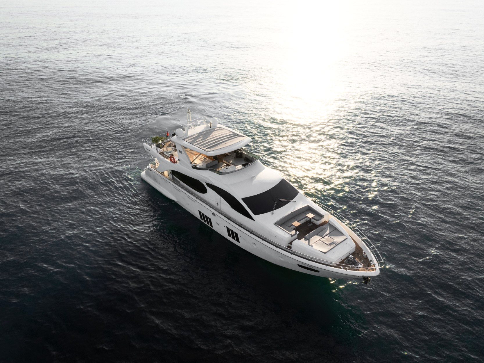 View 14: Azimut Satisfaction