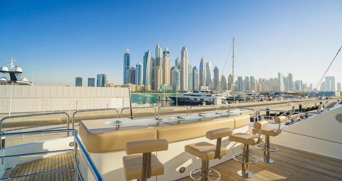 View 14: Sunseeker Lucien