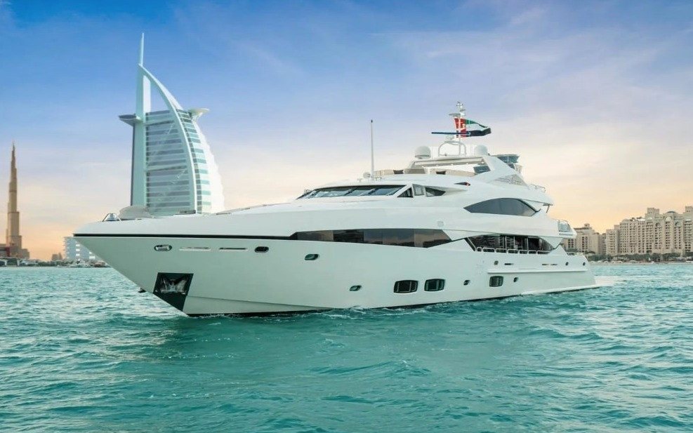 Sunseeker Lucien