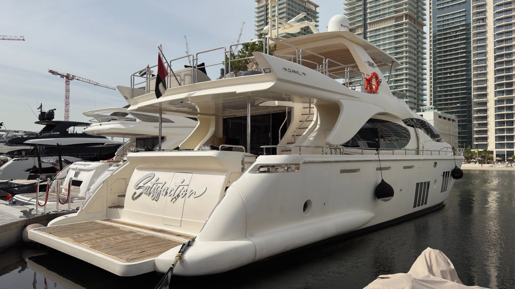 View 9: Azimut Satisfaction