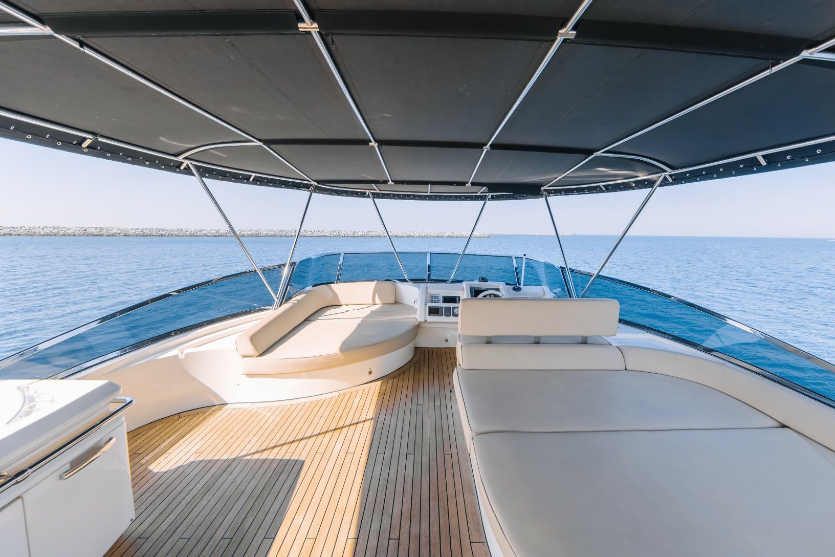 View 7: Azimut Viktoria