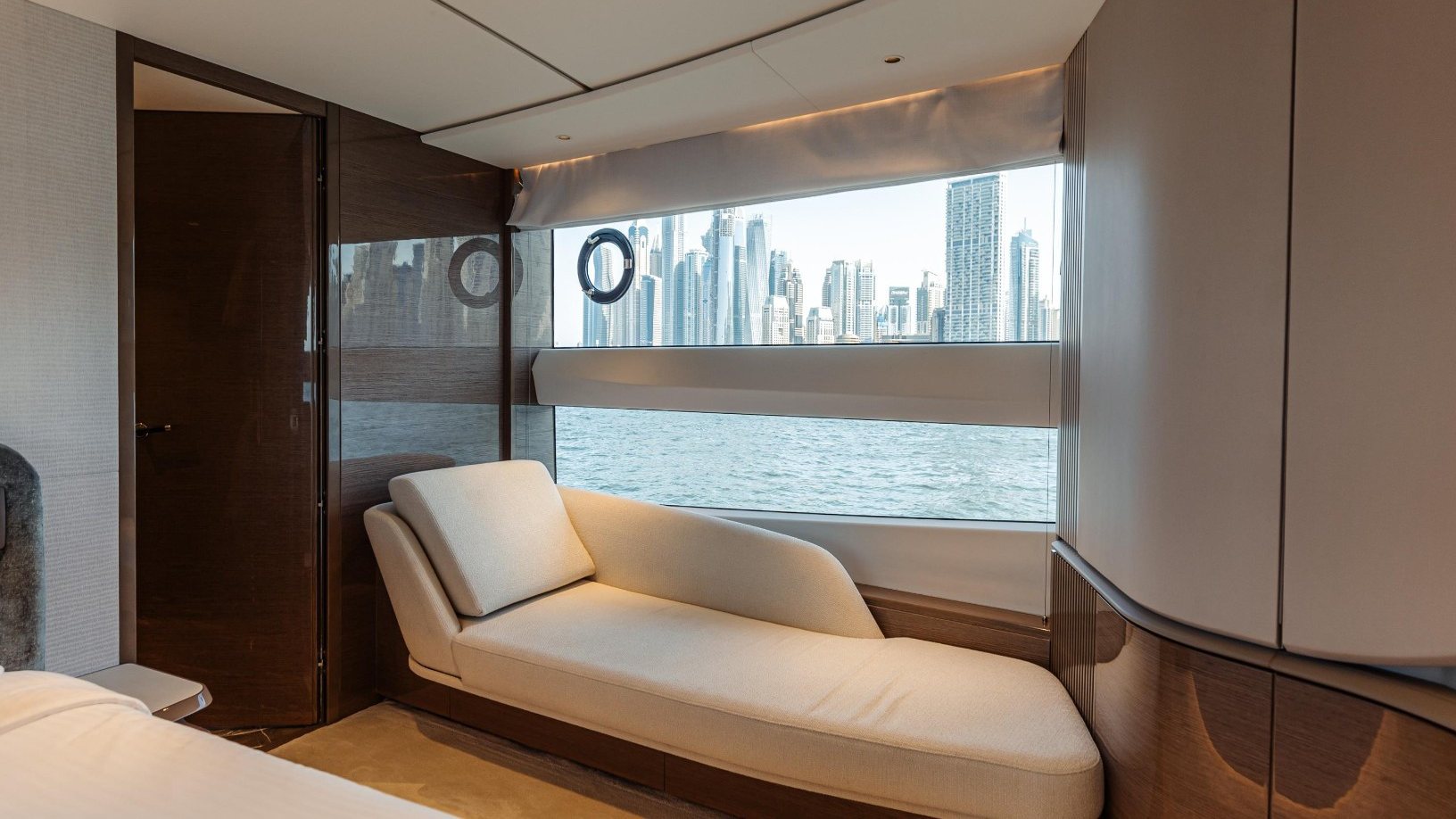 View 12: Princess 95X Super-flybridge