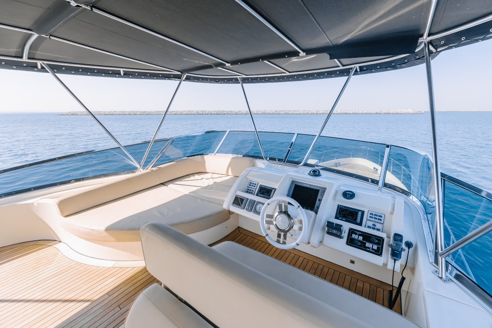 View 9: Azimut Viktoria