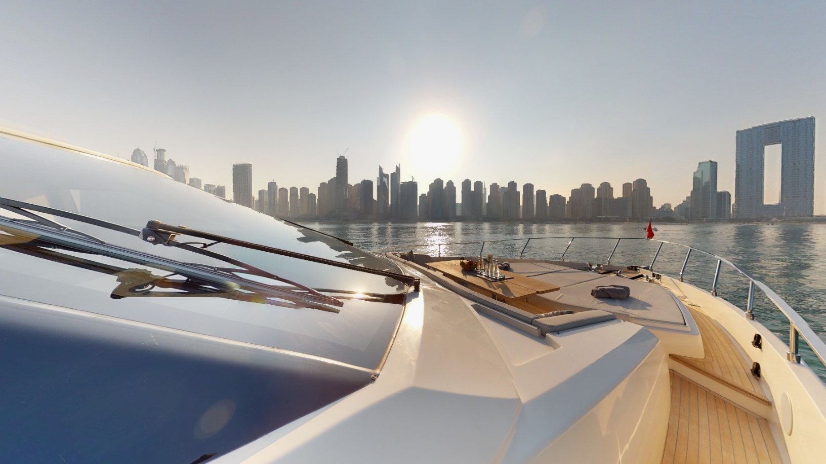 View 8: Ferretti 78 ft