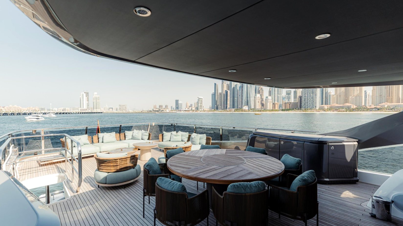 View 3: Princess 95X Super-flybridge