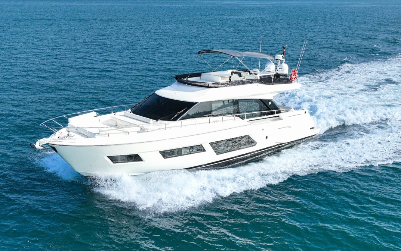 تأجير Ferretti 67 قدم