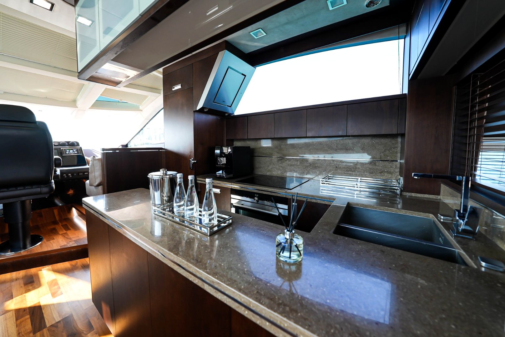 View 4: Galeon